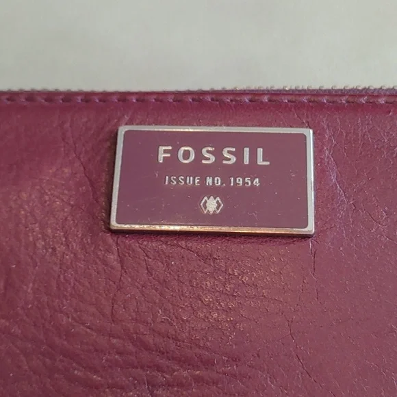 Fossil Wallet - Picture 3 of 8